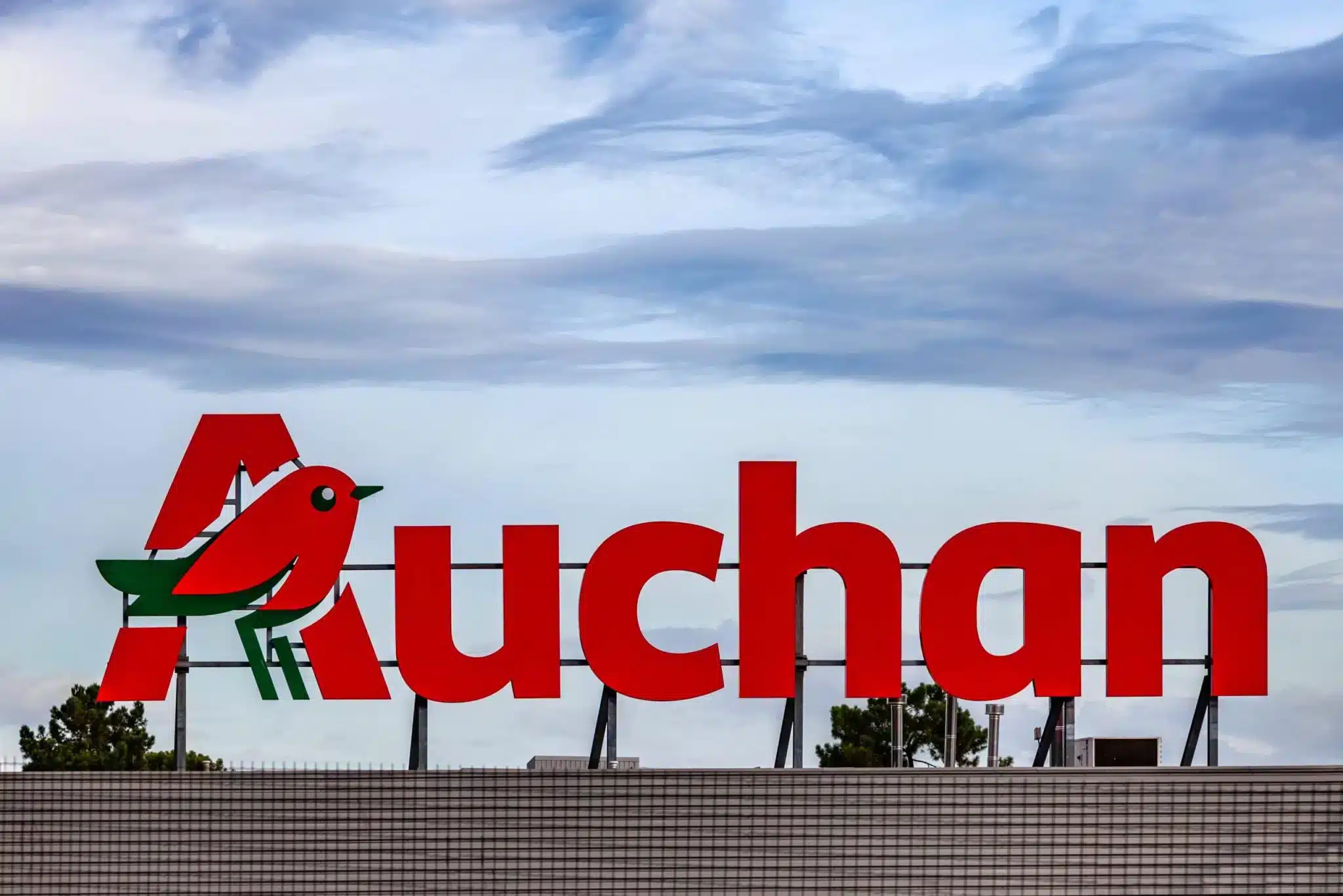 C’est fini pour Auchan : l’enseigne ferme définitivement ses portes dans ces 19 grandes villes française et sera remplacée par Lidl