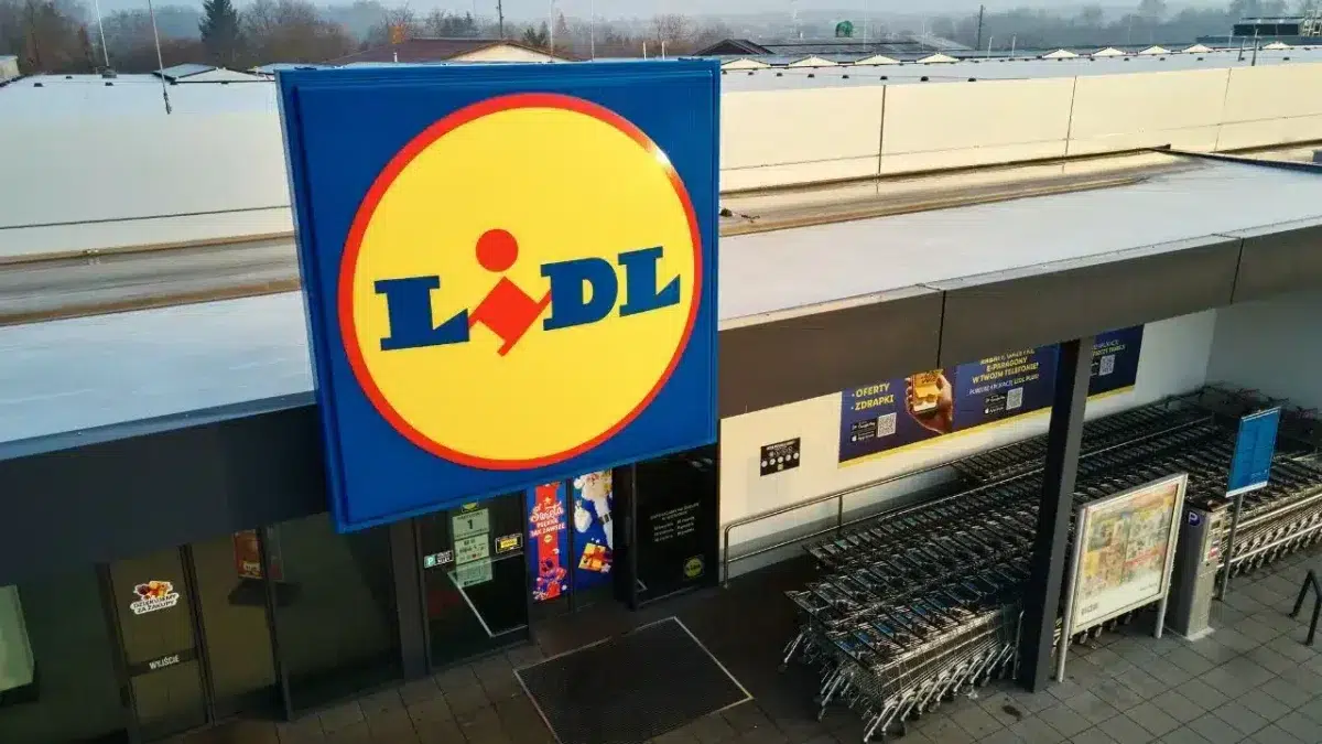 « Je suis caissier chez Lidl, voici combien je gagne par mois »
